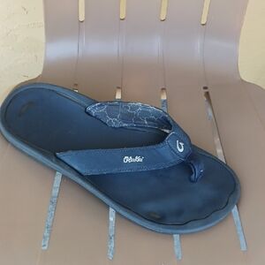 OluKai Black Sandals Sleek Modern Design